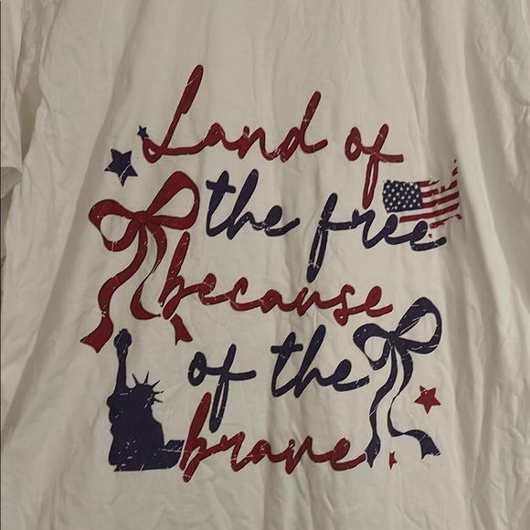 NWOT Patriotic T-shirt - Picture 2 of 3
